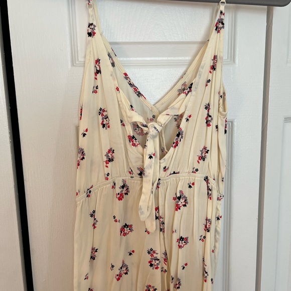 Francesca’s MimiChica romper - Picture 2 of 3